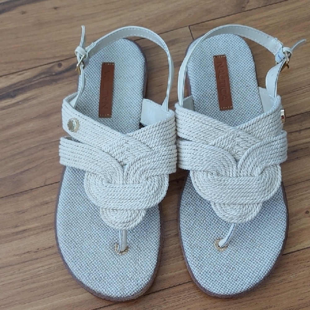 Nautica Cream Sandals Elegant Flat Design